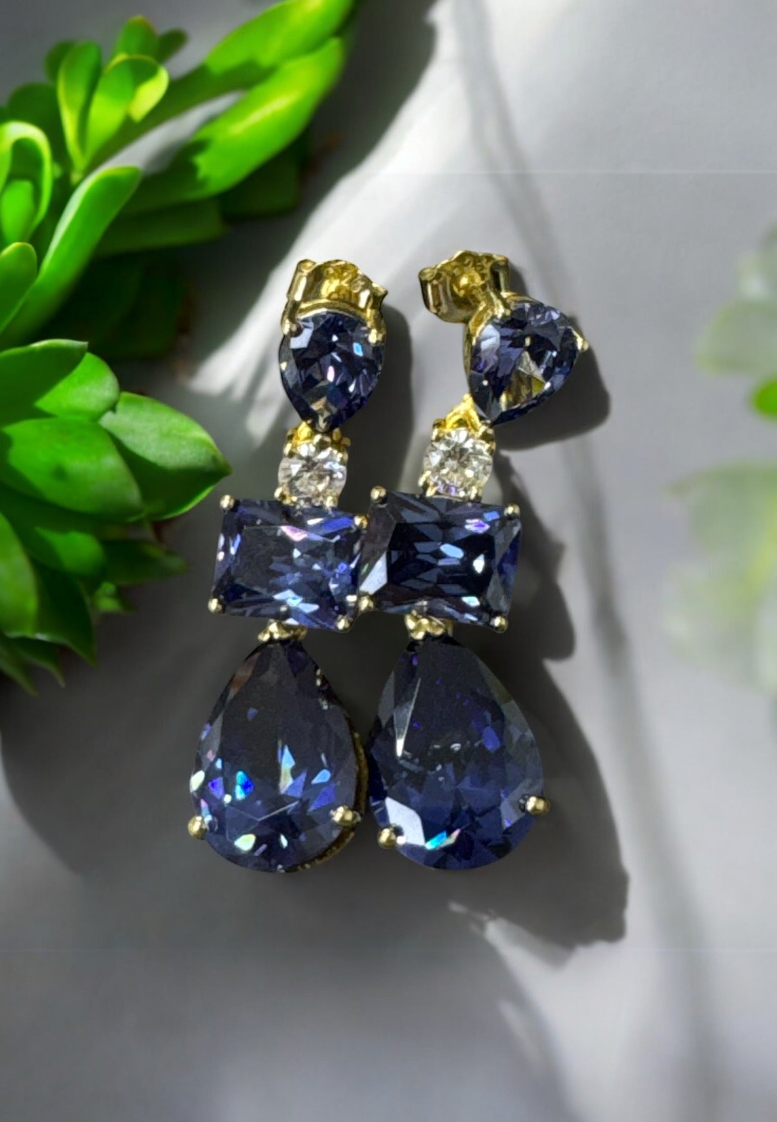 Valentina Drop Earrings Gold Tanzanite