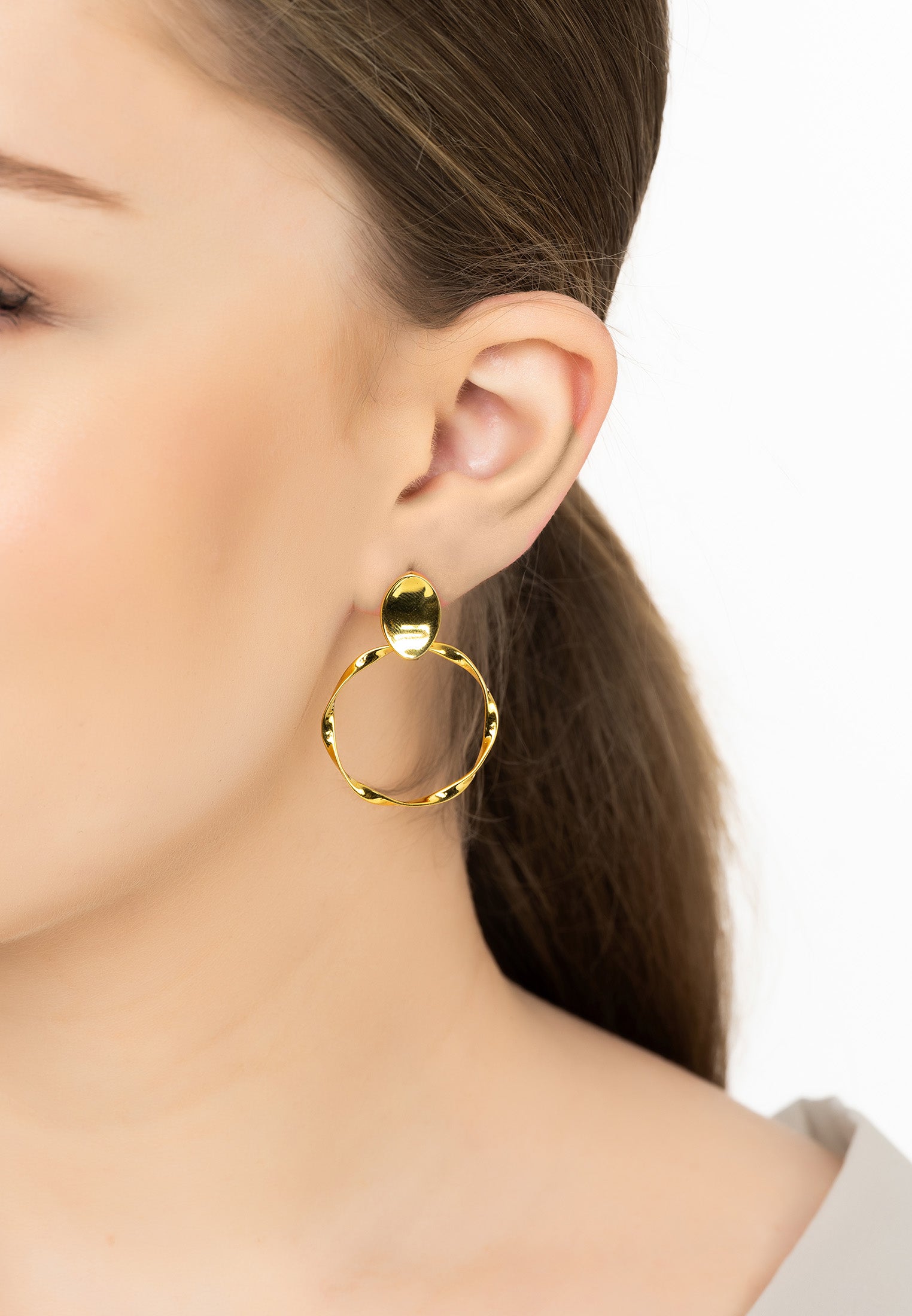 Paulette Wavy Hoop Earrings Gold